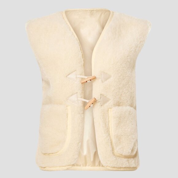 Jules Vest - Picture 5 of 7